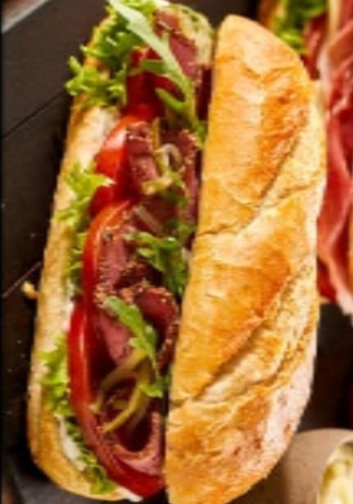 Sandwich Malien : Une Explosion de Saveurs entre Deux Pains
